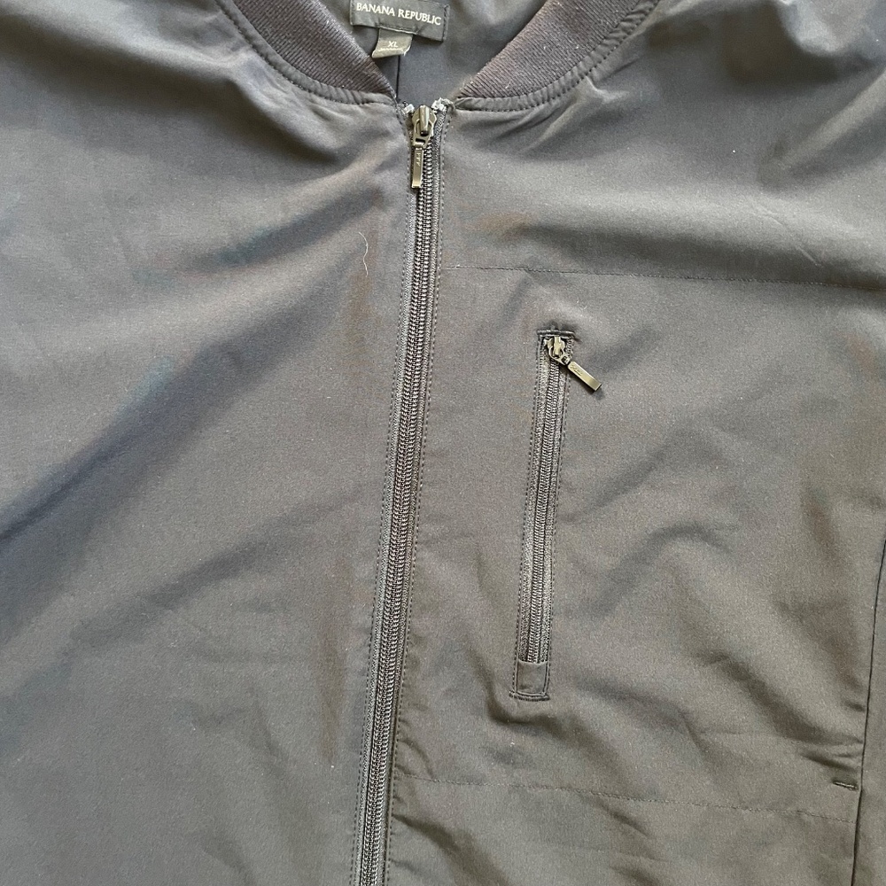 Banana Republic Black Bomber Jacket XL Men Zip Front Lightweight Stretch Travel - Picture 3 of 7